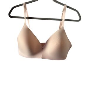 Seamless blush Bra NWT 36D